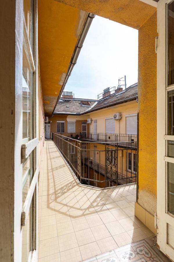 Sunny New Luxurious Home At The Jewish District Budapest Kültér fotó