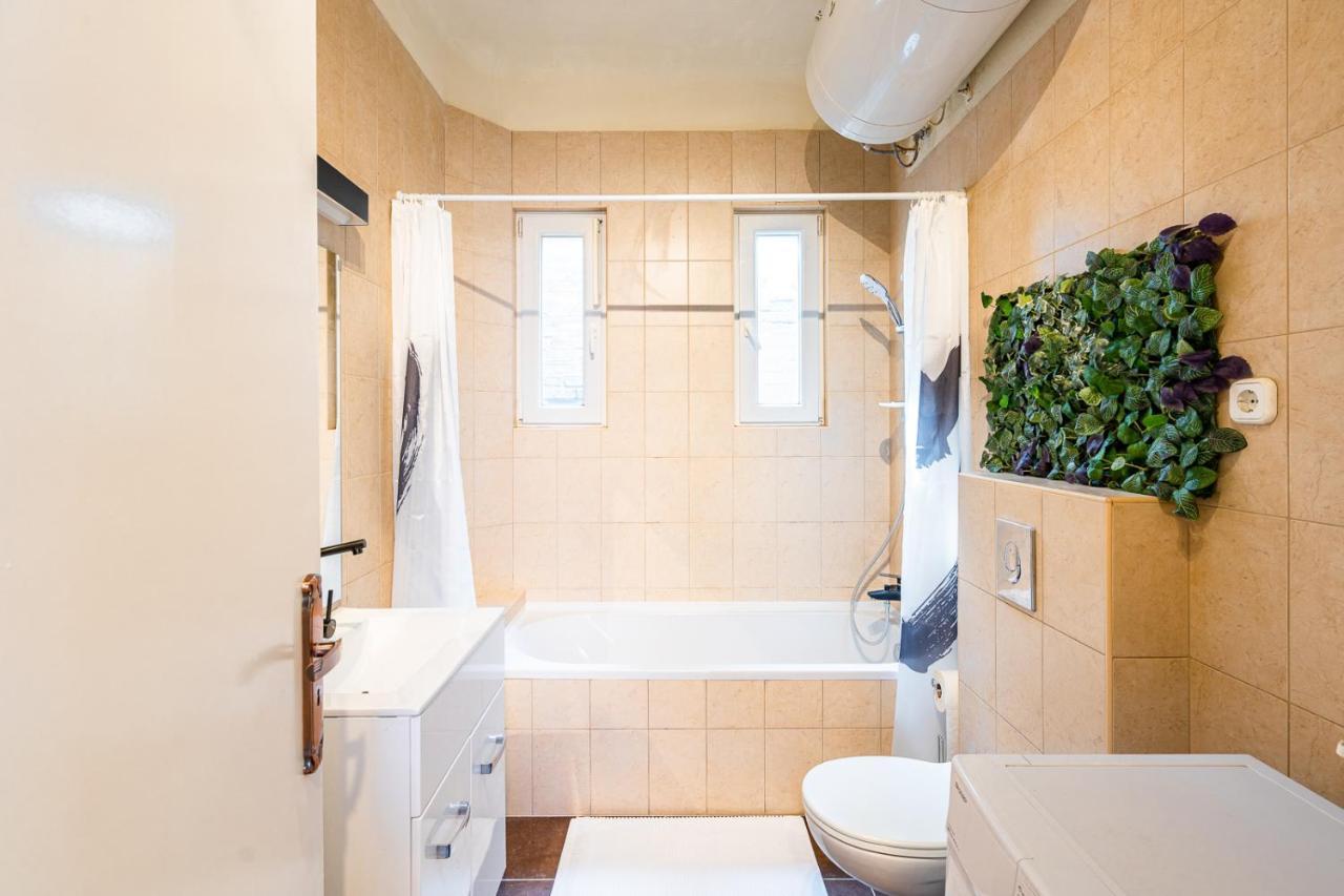 Sunny New Luxurious Home At The Jewish District Budapest Kültér fotó